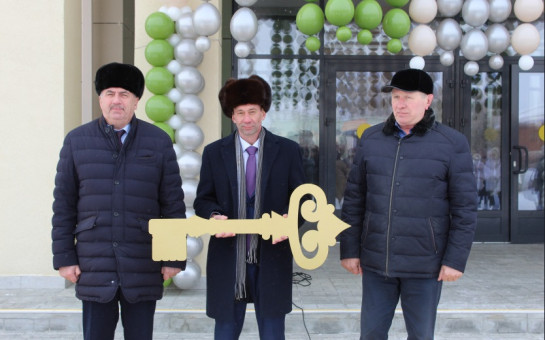 Торжественное открытие Дворца культуры в к.п. Озеро-Карачи